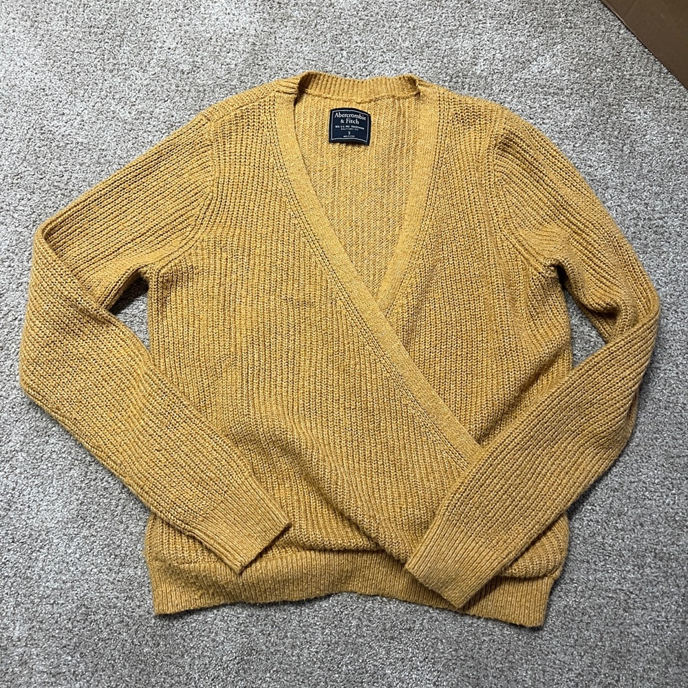 Abercrombie & Fitch Mustard Criss Cross Sweater